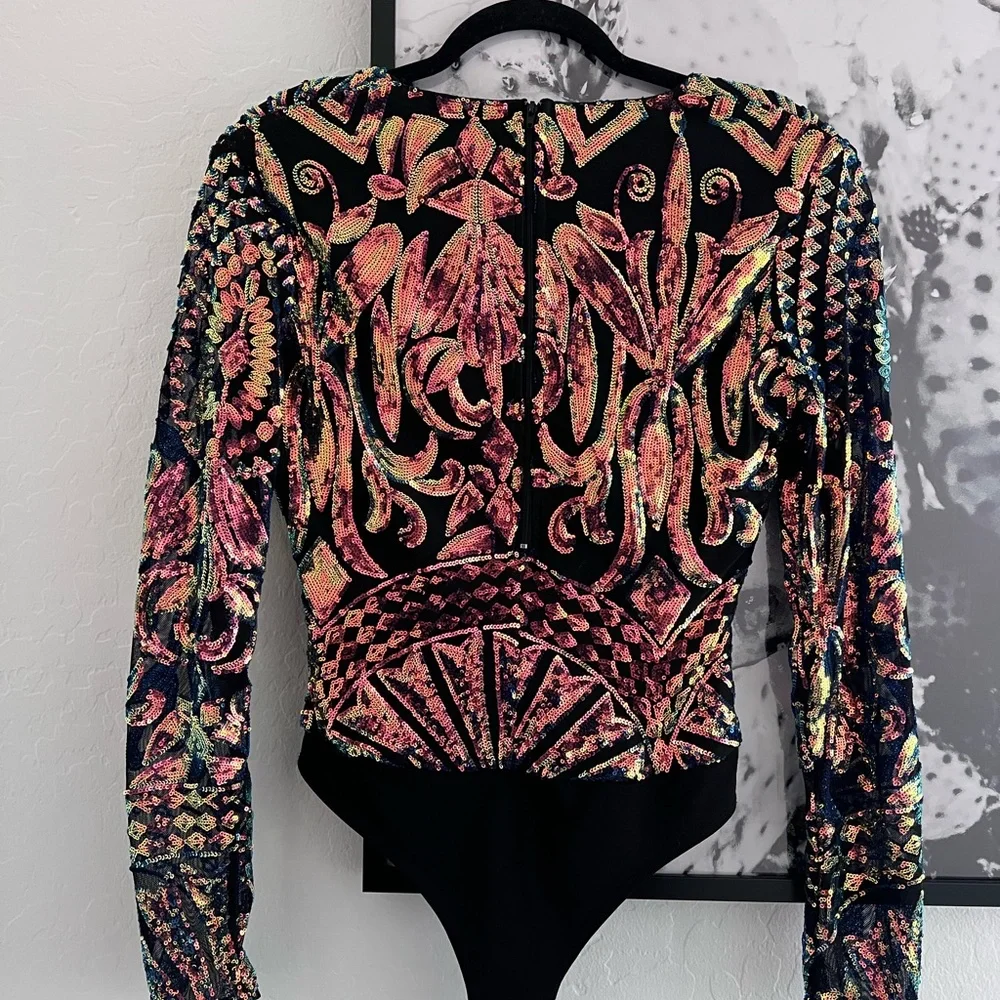 AKIRA Elegant Sequin Long Sleeve Mesh Bodysuit Top size Large - Picture 10 of 10